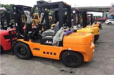 叉車在工作時(shí)限速到底是多少？叉車租賃避坑指南